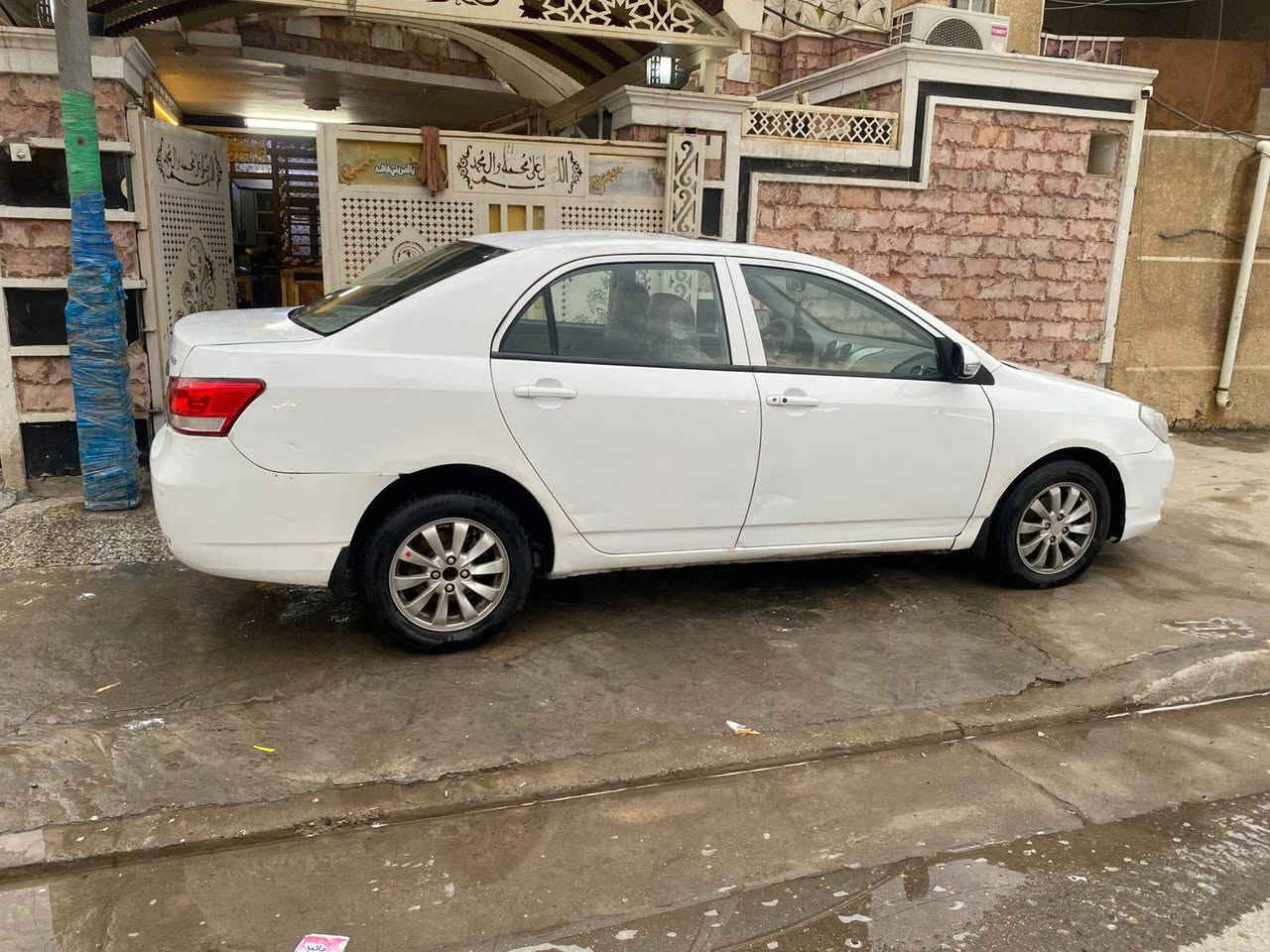 BYD 2013 ابيض خصوصي
رقم ديالى سنويه 2027بدون حادث
سياره جاهزه من كلشي نضيفه جداً 
تدفئه شغاله تبريد
تحويل مباشر  بأسمي 
سياره مال بيت  صدرها نظيف 
شاشه 
كامرا 
بصمه 
فتحه 
اشاير بالمريات

فووول الفول 
جاهزه ترايك وين ما يعجبك
السعر …58 بيها مجال بسيط
العنوان :بغداد حسينيه راشديه
للاستفسار :***********
