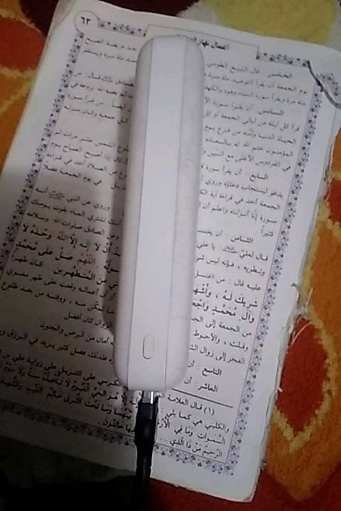 بور بنك من نوع Sende ، لون أبيض نظيف ومازال في حالة جيدة جداً. يحتوي على مخرج سريع للشحن ويدعم أغلب الأجهزة المحمولة، عملي ومناسب للاستخدام أثناء التنقل أو السفر. يعمل بكفاءة عالية لشحن عدة أجهزة في نفس الوقت.