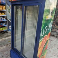 متوفر 4 عارضات للبيع 07706048090