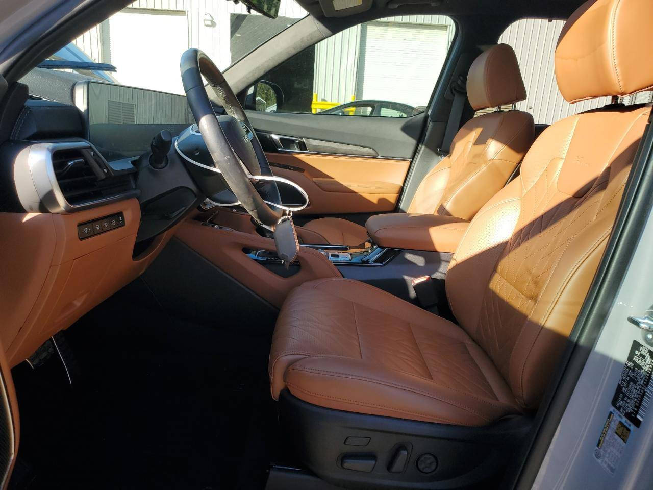 السلام عليكم..
كيا تولرايد 2025 فول مواصفات SX برستيج اعلى فئه قفلة المواصفات 
بدون ايرباك 
حادثها كما موضح بل الصور باب والجاملغ الخلفي 
مكفولة من لغد وشاصي وكير ومكينة 
بجم كبس شركة  
ترهم حره او كتاب شهداء 
حالياا بل الشحن مدة الوصل 60 يوم 
اي استفسار تواصل واتساب او اتصال ***********
