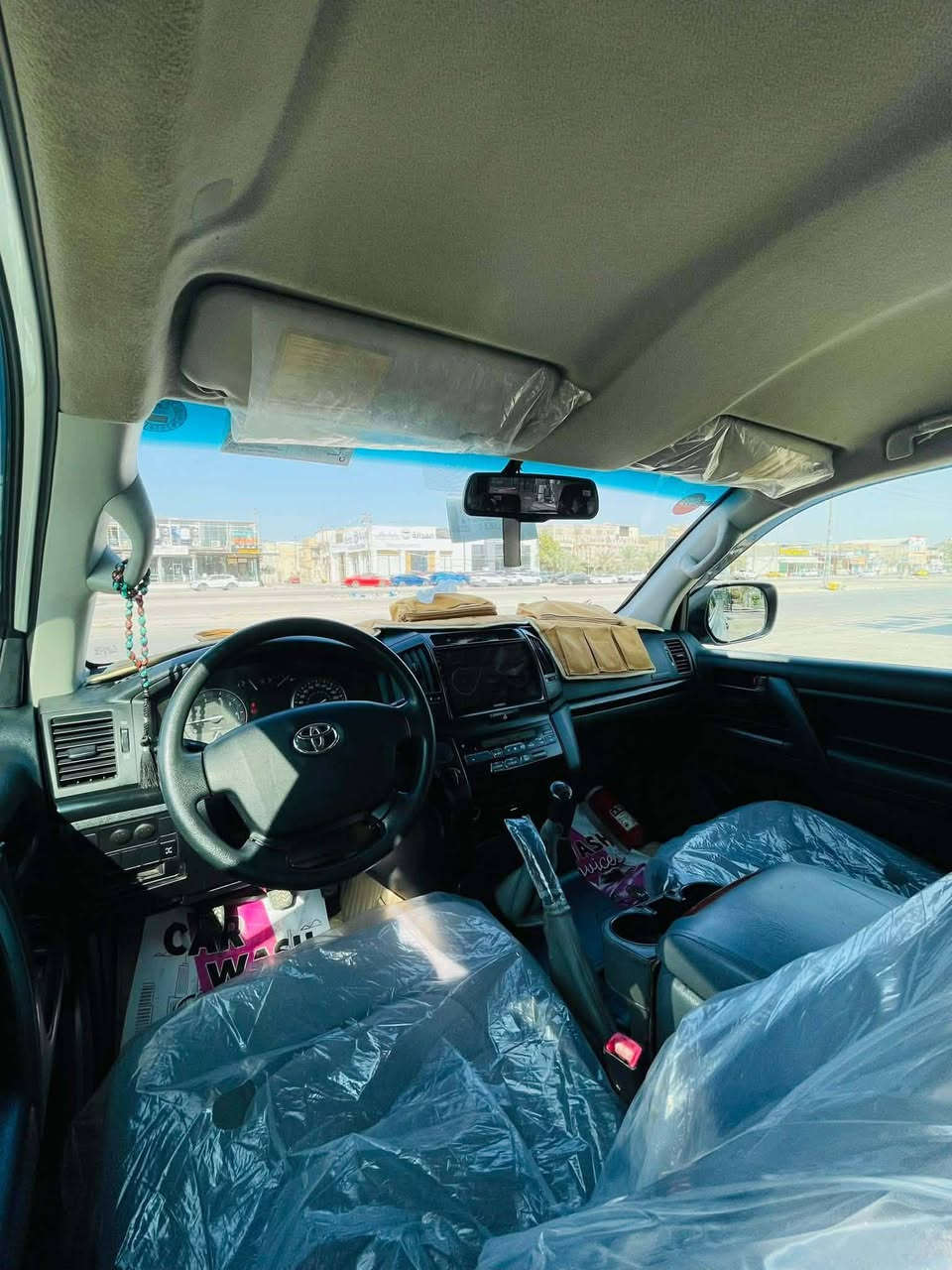 السلام عليكم 
لاندكروزر 13 كير عادي سلك رقم اربيل سنويه مجدده 2030 تريد تحويل تريد وكاله تبريد قطعه وحده 
ماشي 175 الف كير محرك اكسن كله كفاله 
السعر 285 وبيهه مجال 
*********** الإستفسار الشراي يتصل وبيه خير ويدلل
