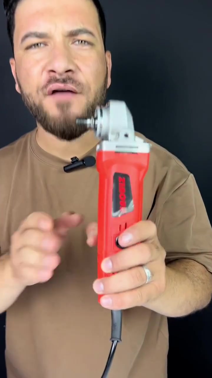 كوسرة كهربائية اصلية
🔩 خلّي شغلك أسرع وأقوى مع المثقاب الخارق!

مثقاب دوّار سلكي 800 واط 💪
⚡ قوة عالية لتنفيذ المهام بسرعة ودقة ⚡
🎯 تصميم مريح ومتوازن يقلل الاهتزاز ويخليك تشتغل بدون تعب
🌀 سرعة 11000 دورة في الدقيقة لأداء محترف سواء في البيت أو الورشة
💎 ملف نحاس بنسبة 30% يضمن عمر طويل وكفاءة مستمرة
🔧 مناسب للأعمال الدقيقة والثقيلة على حد سواء

اشتغل باحترافية وسهولة، خليك قوي ومجهز لكل مهمة!
السعر: 25,000
التوصيل: 3 بغداد / محافظات


**إذا كنت صاحب هذا الإعلان وتريد حذفه لأي سبب، رجاءا أرسل رسالة إلى الدعم الفني**