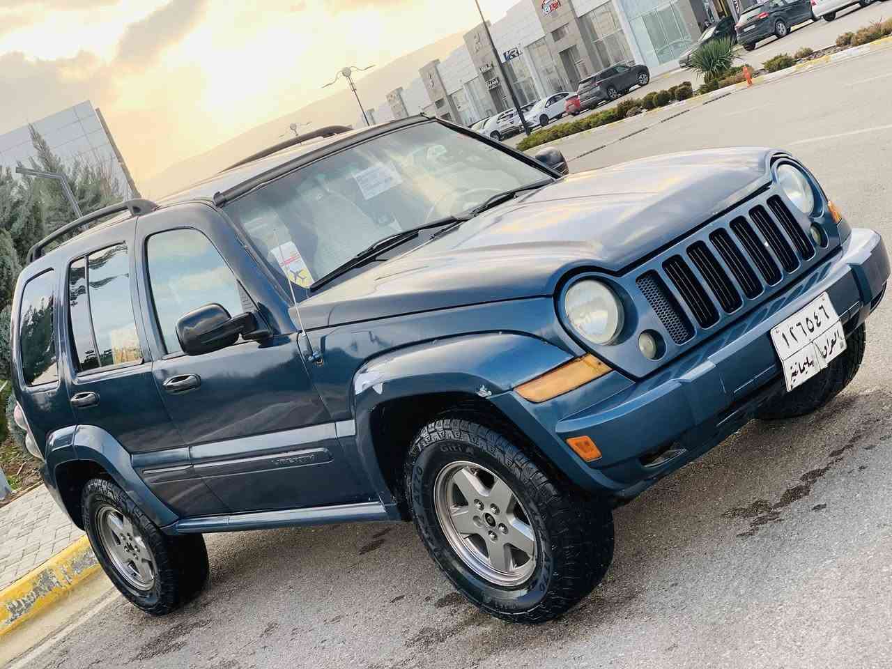 شوين سليمانى ***********سعر59كه ميك مه عامه له 
جێب لیبرتی مۆدیل2006دەبل ئەکسل مەکینەو گێر بەشەرت تەبریت ساردو گەرم جوارتایەی تازە
900دۆلار خرامەی تیایە دوای مەعامەلە ئەگەرێتەوە 
تەعدیل سورعە سوکان ڤۆلیم تەحویل خرامە براوە بەشەرت  ئالوگۆرناکەم تکایە
