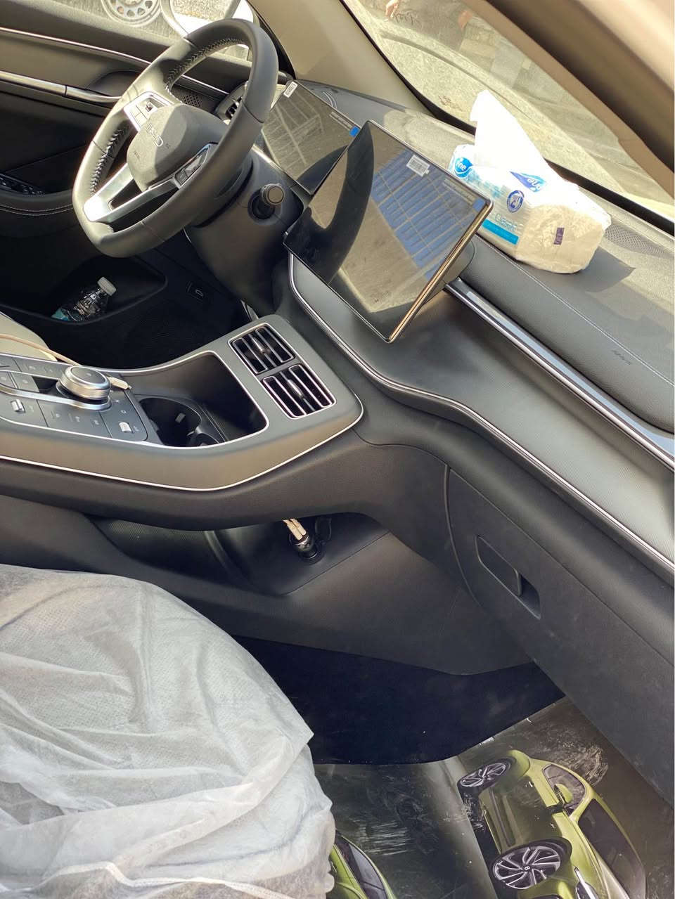 سلام عليكم دستروير ملوح وكامل 
ماشيه 3000 
كفاله عامه من الشخط 
بغداد السيديه 
*********** بغداد, العراق
