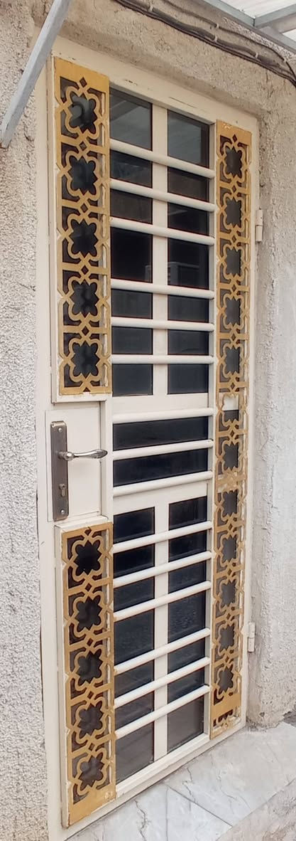 سلام عليكم
باب حديد ارتفاع 215
عرض 95
مكاني بغداد الدوره.
سعر خاص


**إذا كنت صاحب هذا الإعلان وتريد حذفه لأي سبب، رجاءا أرسل رسالة إلى الدعم الفني**