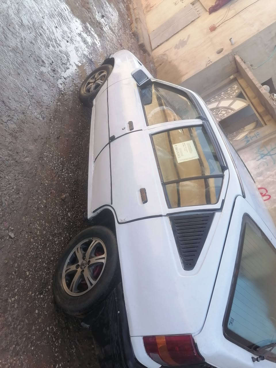 كاديت موديل 91 حجم 18رقم مسطره جديد كابون بانزين بيها محرك كير شرط طخم زين تواير جدد ويل كب وايرمنيه شغاله تدفه مسجل سلايت جاهزه السعر 25 العنوان حي التنك شارع 20 الرقم *********** وترهم مراوس حسب القناعه انطي فرق اخذ فرق
