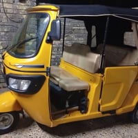 للبيع طالعه من شركه ب 23شهر ال 8. 4000 محتاج فلوس كلش ضروري و 07734417...