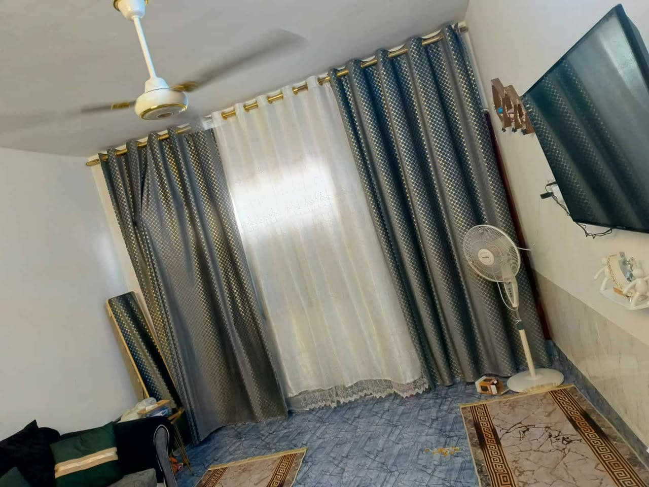 السلام عليكم 60 متر طابقين بشارع واثق بصف الركن  .. قرب جامع القدوس
42 مليون وبي مجال بسيط مستعجل ع بيعته 

للاستفسار ***********

يرهم اقساااط بمقدمه 30
