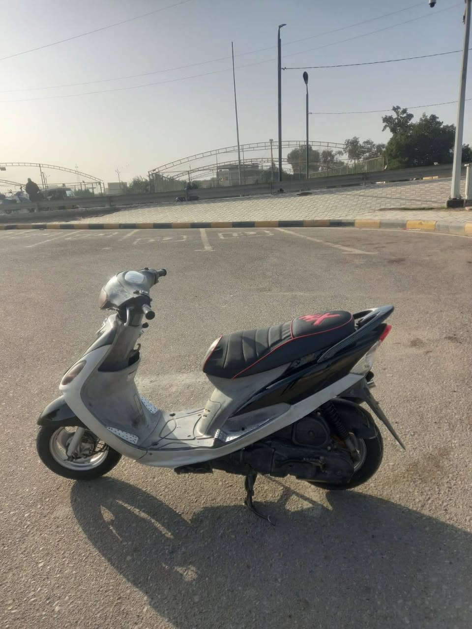 السلام عليكم
ماكس منغولي بحاله الوكاله دراجه برغي ما مفتوح بيها تجي جيب وياك الف فيتر وتعال
مبدل كفراتها نكره سلف بإي وقت
سعر 850وبيها مجال
تواصل واتساب فقط
***********
