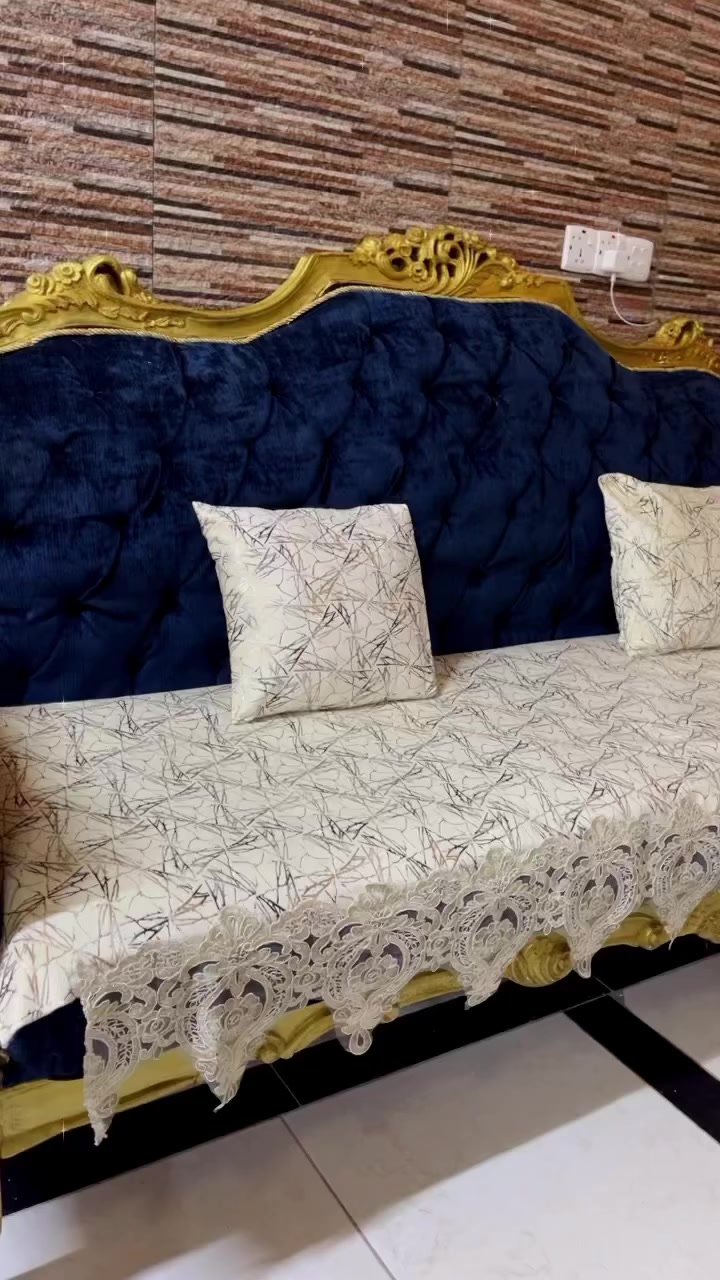 قنفات كويتي ماخذتهم من سفوان رايدتهم 750 وبيهم مجال 4 قنفات كبار وكراسي 2.


**إذا كنت صاحب هذا الإعلان وتريد حذفه لأي سبب، رجاءا أرسل رسالة إلى الدعم الفني**