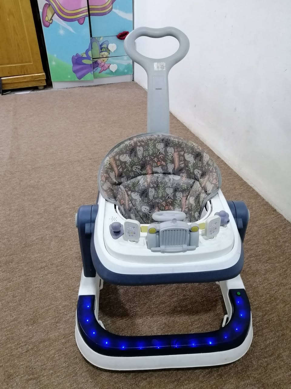حجله اصليه البيع كلش جديده مع نشره موسيقى سعر ٣٥ مكان حي الأصدقاء


**إذا كنت صاحب هذا الإعلان وتريد حذفه لأي سبب، رجاءا أرسل رسالة إلى الدعم الفني**