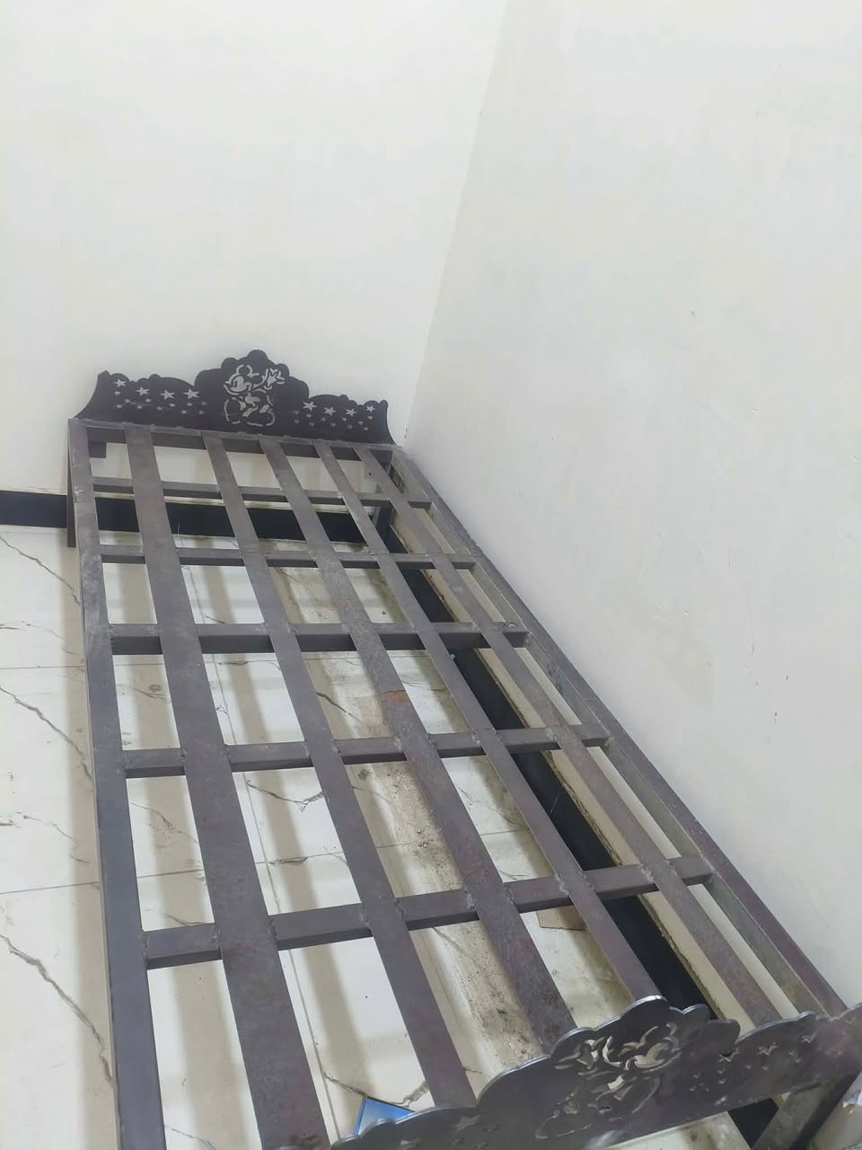 باب حديد ثقيل تفصال جديد الباب ارتفاعه مترين وعرضه 60 السعر 140 وبي مجال للشراي والجرابي عدد ثنين تفصال ثقيل جدد هنه والدواشك ضغط عالي الوحده ب 75 مكانهن ناصريه بلمهيديه بغداد, العراق


**إذا كنت صاحب هذا الإعلان وتريد حذفه لأي سبب، رجاءا أرسل رسالة إلى الدعم الفني**