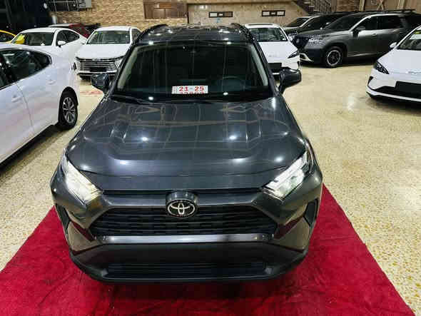🟢Toyota RAV4 2023 LE 🟢

حجم المحرك 4 سلندر (2.5L) 

🔴(السعر/ 20500 $)

🔴المواصفات : 
رادار أمامي(تحديد مسار)
تحكم وضعيات القيادة Drive Modes 
هاند بريك بصمة
اوتو هولد(Auto Hold)
تحكم وضعيات القيادة ECO,NORMAL,SPORT
مانع انزلاق+ABS
حساسات خلفية+كاميرا
تحكمات استيرن
تبريد قطعتين 
وبقية المواصفات المعروفة
الضرر كما موضح بالصور

🔴(العنوان/كركوك شارع المعارض)
 ___________________&&&________________

🔴للاتصال/
***********

***********
