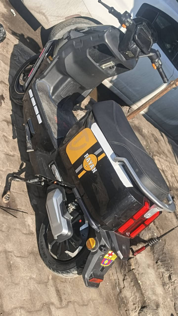 درجة وحش الكون اللبيع دراجه نضيفه كلش سعر مليون 50 بيه مجال الشراي العنوان البصرة حي الاصدقاء رقم الهاتف ***********واساب
