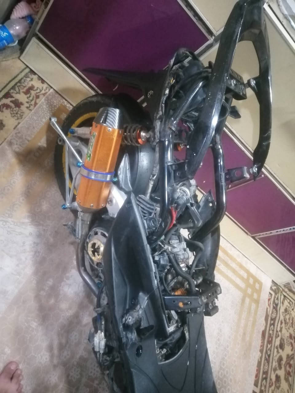 سكنز فحل رياضي. مزود كفاله عامه نقصه طلاع واحد ودواسه وحاضن فقط سعرهن كلهن ب٣٠ الف انزلك من سعره سعر الدراجه ٧٥٠ للساتفسار راسلني او علق واني اجاوبك وهاذه رقمي ***********
