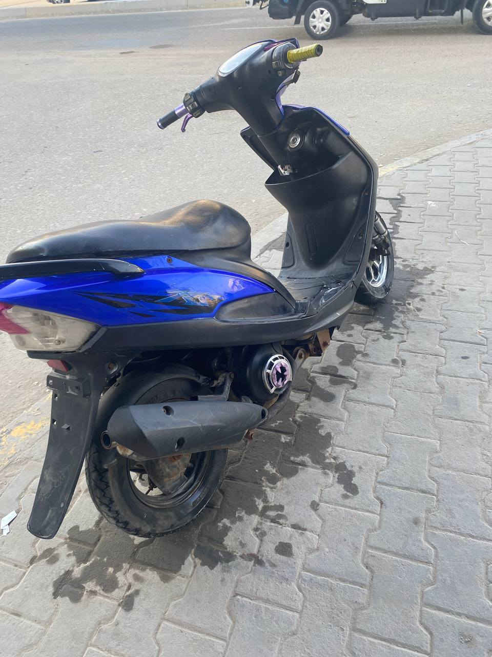 ماكس عدله للبيع دراجه مفتوحه بس لكاور بوشه بلاديه راجه شوفت عينك رايدها 500 وبيها مجال 
مكان بصره ابولخصيب 
*********** البصرة, العراق
