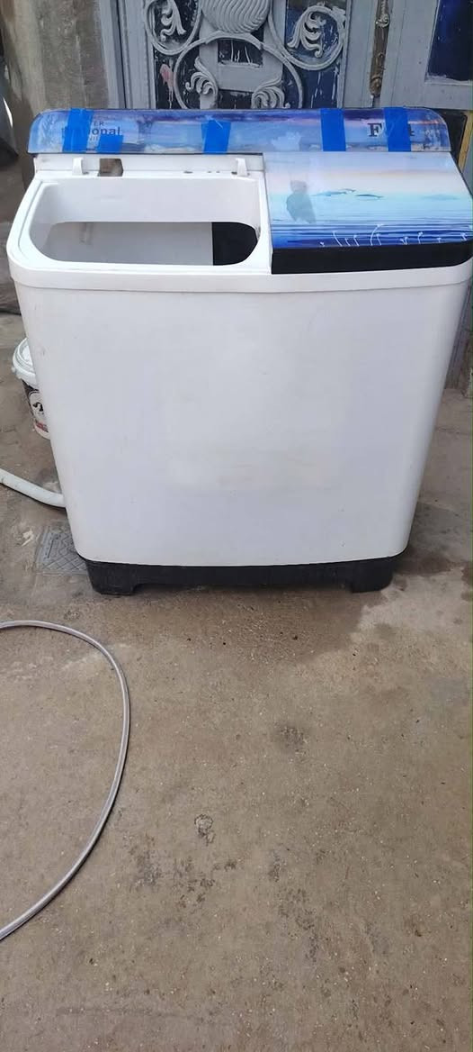 السلام عليكم ورحمة الله وبركاته غساله للبيع نضيفه شغاله للاستفسار خاص أو اتصل على  هذا الرقم ***********
