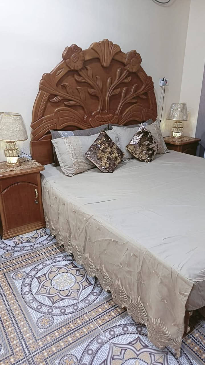 السلام عليكم 
غرفه نجاره شغل مضبوط 
استخدام نضيف 
السعر 350 الف


**إذا كنت صاحب هذا الإعلان وتريد حذفه لأي سبب، رجاءا أرسل رسالة إلى الدعم الفني**