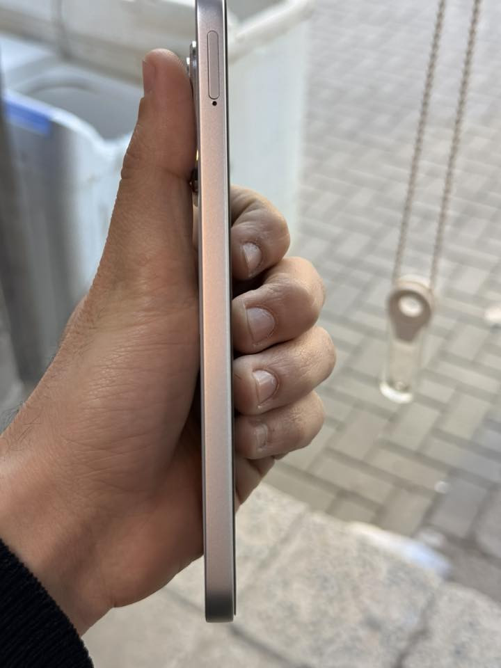 مكلف بل نشر صاحب الجهاز هاذا رقمه

‭0789 250 5730‬
 هونر x8
