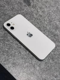 آيفون ١٢ • ١٢٨ • بطارية ٧٩