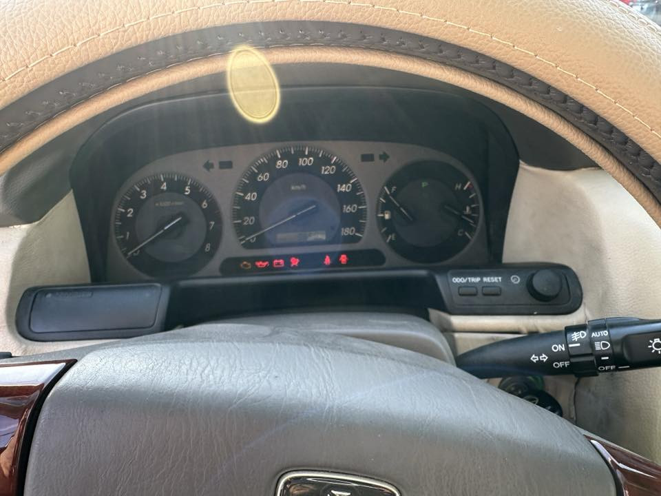 اللهم صلِ على محمد وآل محمد                                جنون أوملكه صدفيه طك كارتون
موديل2002
رقم بصره تسجيل جديد مشروع وطني تحويل
بسم المشتري
كرستال اصل لايت زينون بلاد يصعد وينزل ع السويج السياره كلش جديده تخم تاير ويل حصيره ليزري +تبريد تدفئة شغال
محرك ديفور جبير شاصي75 برده خلفيه +اريل امامي 3 دكم
كشنات وستيرن كهرباء شرط سبيرها منازل
المكان/القرنة-الشرش
للاتصال ***********
