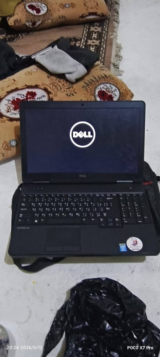 لابتوب DELL
معالج انتل جيل الرابع 

شاشه 15.6 

هارد ssd 256 

رام 8  
شاحنه وماوس 

تستعمل للدراسه والعاب الخفيفه 

مكاني بغداد المحموديه 

*********** واتساب 

***********

