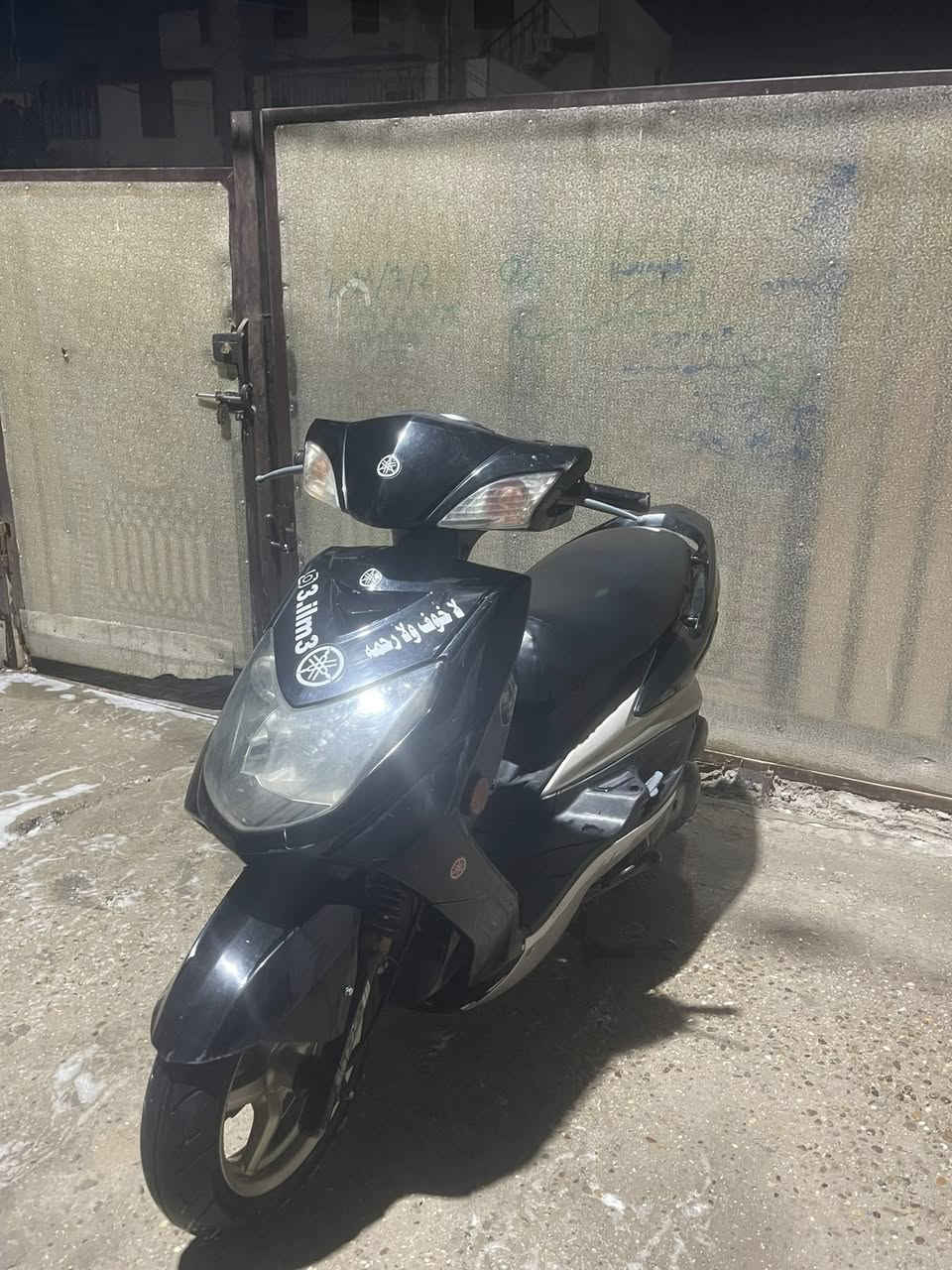 سلام عليكم
دراجه سكنس فحل (نوزل طلاعات )
مكفوله برغي مابيهه نقص 
الدراجه مال جناي بانزين كله محسن 
ودهن امزويل 
بيهه كلجات رياضي بس الكلج الخلفي ب100 الف 
سعره 800 الف بيها مجال 
مكاني بغداد الدوره
رقمي : ***********
