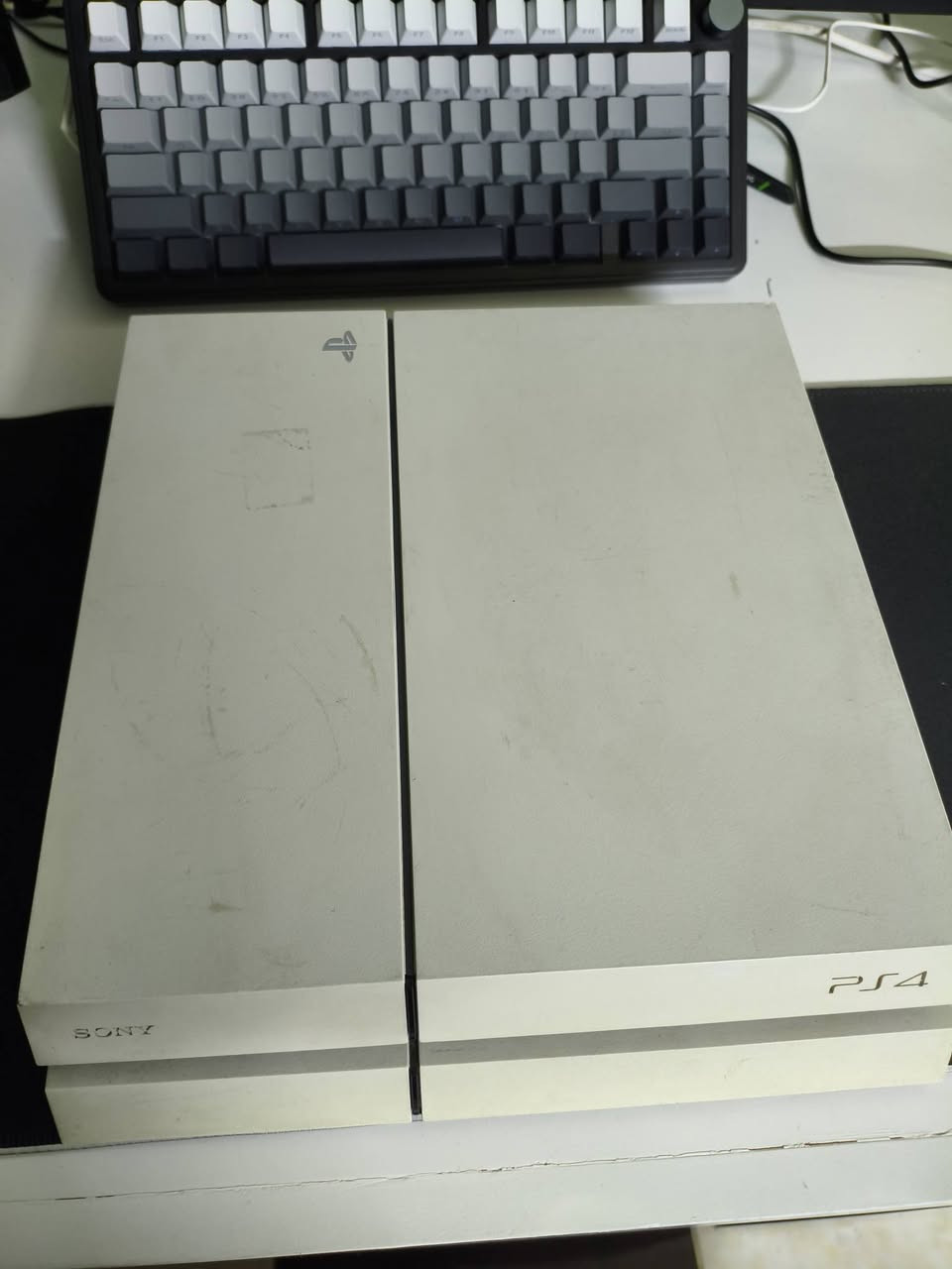 بلي 4 فات اولاين نظيف كامل ملحقاته يده وحده ذاكره 500 ممفتوح 
بي حساب  العاب sekiro killzone ٫ghost of Tsushima god of war ghost recon call of duty 4  ب250 وبي مجال مكاني نجف


**إذا كنت صاحب هذا الإعلان وتريد حذفه لأي سبب، رجاءا أرسل رسالة إلى الدعم الفني**