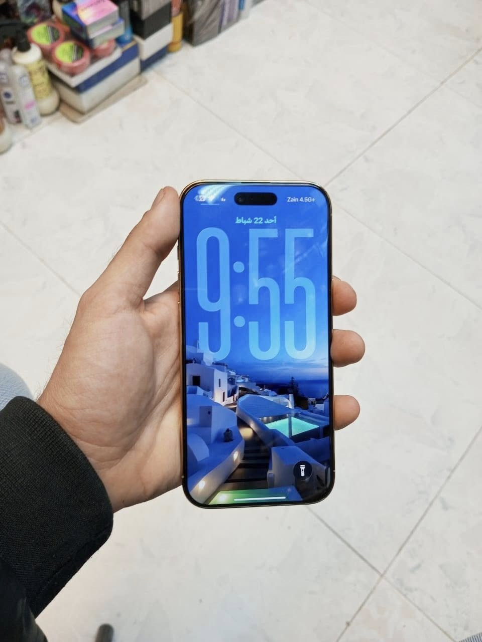 السلام عليكم ايفون 17 أيـر ذاكرة 256 بطارية 100 نضافته 100/100
مشحون 24مره
***********
