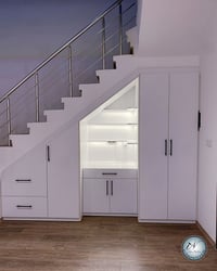 🏠 عندك سلم ودا تريد تستغله؟ إحنا عدنا الحل! 🏠  خزنات تحت السلم مودرن، ...