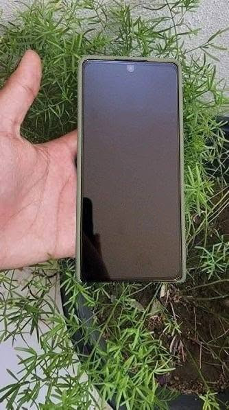 تكنو بوفا 6 برو 5G
الذاكرة والتخزين: رام 12  256 جيجابايت.
الكاميرا: خلفية ثلاثية بدقة 108 ميجابكسل
، وكاميرا أمامية (سيلفي) بدقة 32 ميجابكسل.
البطارية: سعة عملاقة 6000 ميللي أمبير 
 سعر 240 بي مجال شرط نظيف


**إذا كنت صاحب هذا الإعلان وتريد حذفه لأي سبب، رجاءا أرسل رسالة إلى الدعم الفني**