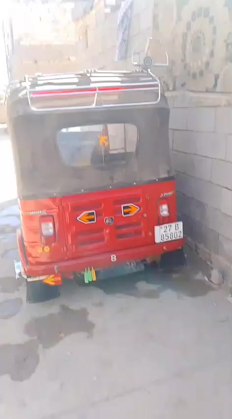 السلام عليكم شباب تكتك موديل 18تكتك حلوه مرقه ذي قار رقم
مكاني سوق الشيوخ ناحية الفضليه رقم الهاتف 
***********
