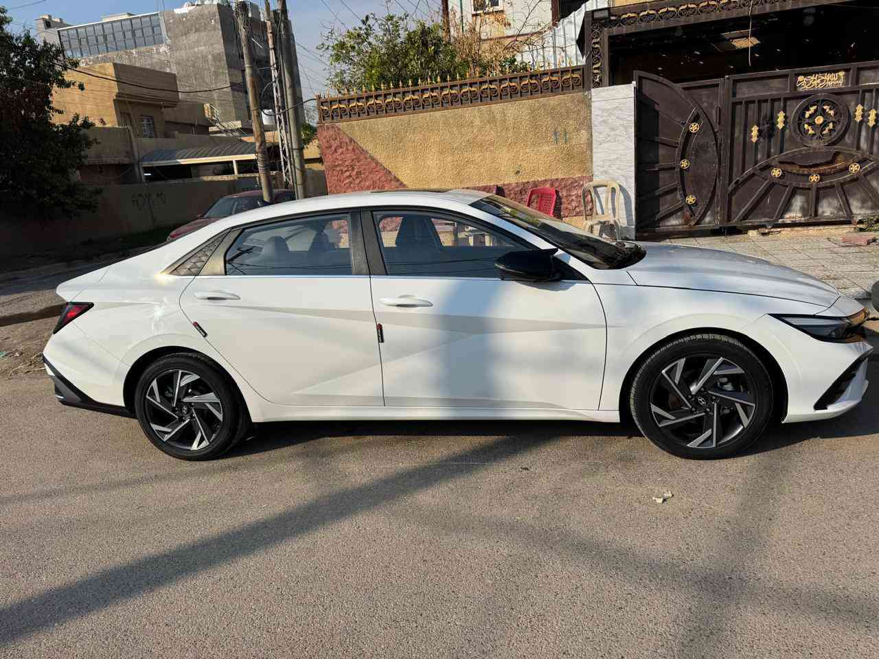 سلام عليكم للبيع النتره مديل 2024 خليجيه تجميع صيني سياره كفاله عامه مكينة كير صدر تخم تاير كله جديد  سياره ماشيه 12 الف سياره فول مواصفات فتحه تحكمات استيرن شاشه كشنات جلد كهرباء رقم اربيل بسم عربي تحويل مباشر سعر 145 وبيه مجال للطيبين رقمي *********** مكان بغداد حي الحسين مقابيل لبانزين خانه مال حي العامل
