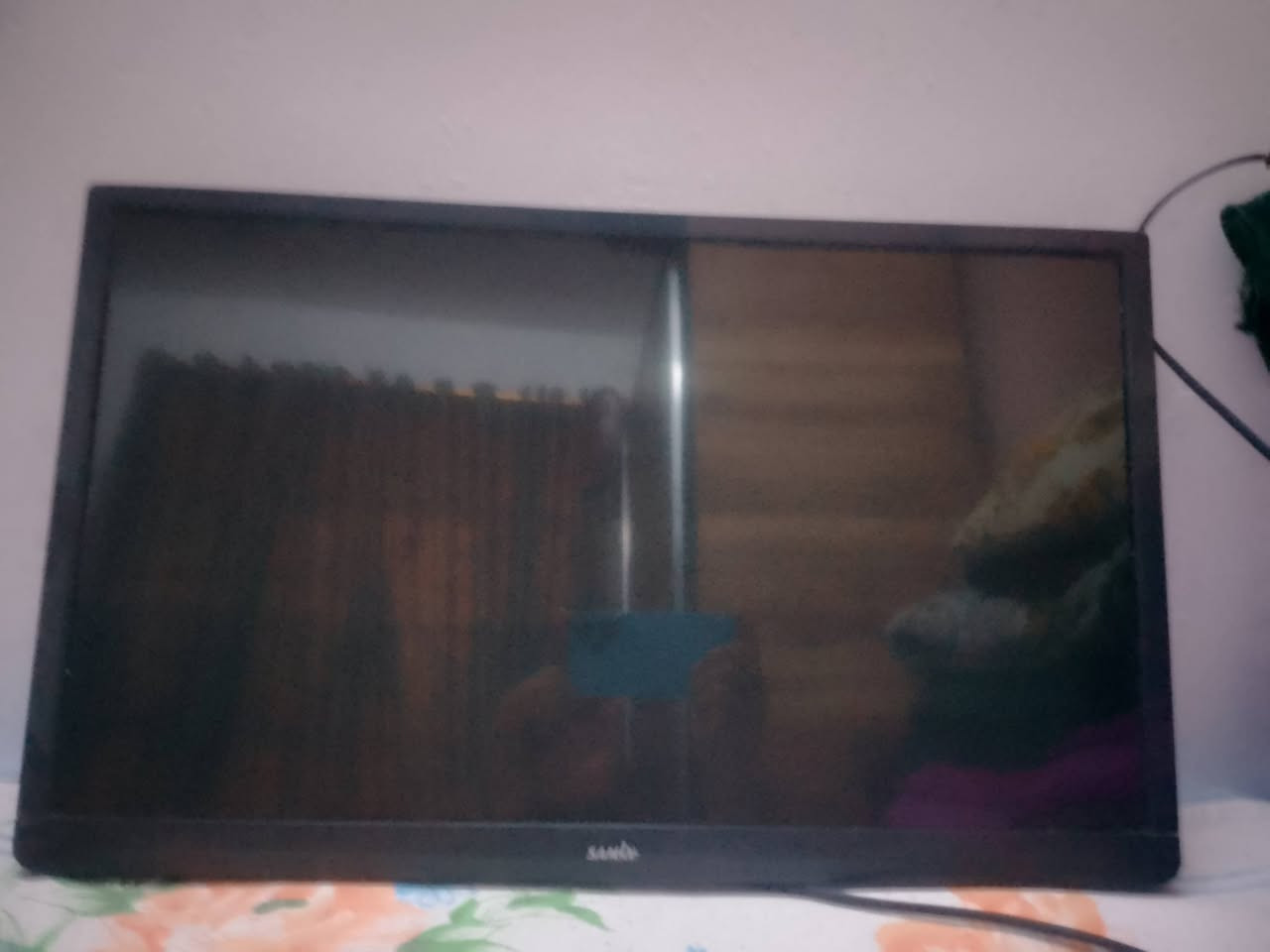 السلام عليكم شاشه حجم 24 للبيع بس يرادلها بدأت مال كاميرات رايدهة ب25 مكاني بغداد حي الامين ***********
