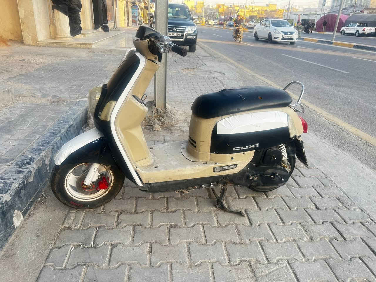 بوليسي البيع دراجه نضيف ناقصه بس سلف داخل حليبي مكاني كربلاء حي قادسيه دراجه مفتوحه بس ولفات سعره اب ٥٠٠ رقمي التواصل ***********
