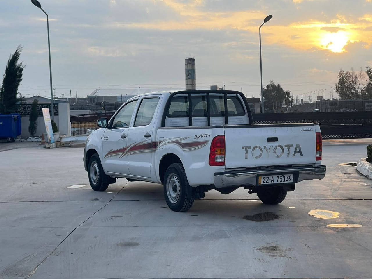 تۆیۆتا هایلۆکس 2010 مەرزیە 
280 هەزار ڕۆیشتوە 
سەنەوی تازەیە تا 2030
گێر و مەکینەی بە شەرت 
نەکراوەتەوە
زۆربەجوانی پاکی ماوە 
 هیچ خەلەلیکی تیدا نییە 
سەیارەکە بێ بۆیاخە پارچە ساغە

سعر لە کۆمێنت داوابکە ڕاستەخۆ بۆت دیت 📩 

بەڵام کەمێک تەعدیلی هەیە

ژمارەی خاوەنی 
***********
