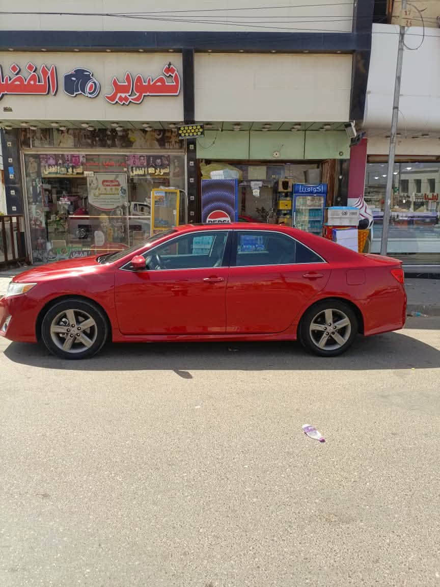 للبيع كامري ٢٠١٥ رقم بصرة انكليزي بأسمي وارد امريكي جاملغ وبنيد فقط وبارد  خفيف الباقي كفاله لون احمر مواصفات SE فول فتحه جاهزه من كلشي ماشيه ١٣٩ الف تخم تاير حداده مكينه وكير كفاله والسعر $١٢٩ وبيها مجال ورجائاً  المو شراي لا يجي يسولف وهذا رقمي *********** مكان البصره الطوبة والنخيلة

