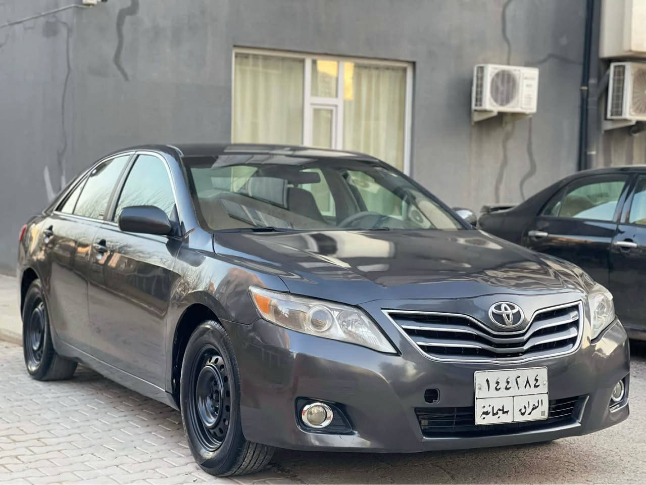 كامري 2011  بوياغ عام بيش و دواي دةعمي نية سةقفيي موسة بة شةرتي تةحويل كير و مةكينةي نةكراوةتةوه و بيعةيبة تونودو تولة سةنةوي بةسةر 
جووه بةناوي خومانةوةيه٣$كةلا غةرامةي تياية دواي مةعمةله ئةيبرم بةشةرتي تةحويل و غةرامه سعري 75$و معامله 
0771 502 0007 
0751 236 84 33 
لة سليمانيم السليمانية, العراق
