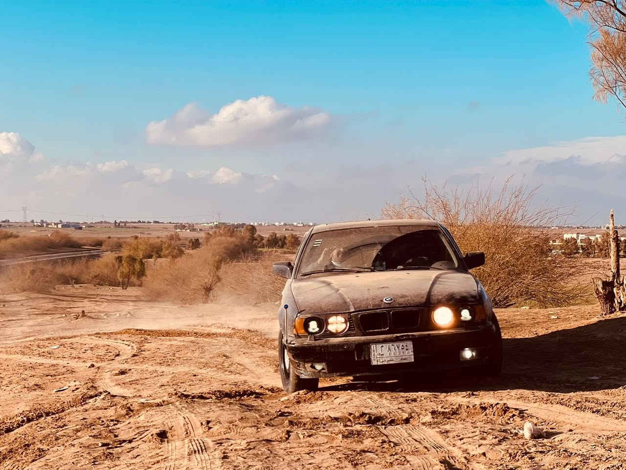 السلام عليكم
للبيع او مراوس بمكصوص
بيئم رقم الماني سنويه مشروع وطني
كير عادي كير محرك فل 
صدر تخم تاير جدد
كهربائيات كلها شغاله
مكاني صلاح الدين بيجي
السعر34
رقمي***********
