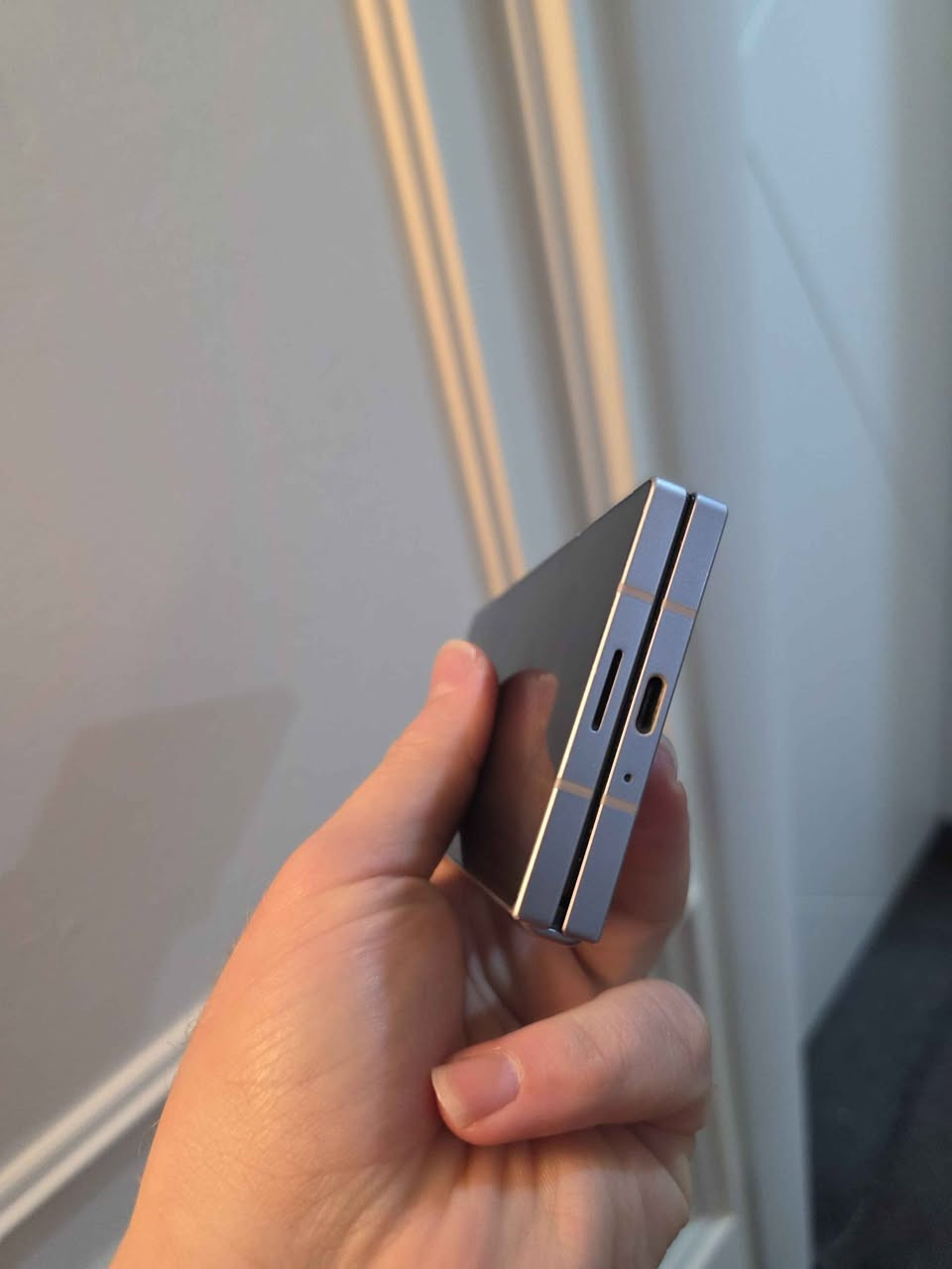 Samsung Galaxy Z Fold 6 
256Gb Ram 12
جیبالە

95% خاوێنە
ئیتاڕی زۆر پاکە تەنها شاشە بچووکەکەی ووردە شوختی هەیە
بێ ئەشیایە

620$ السليمانية, العراق


**إذا كنت صاحب هذا الإعلان وتريد حذفه لأي سبب، رجاءا أرسل رسالة إلى الدعم الفني**