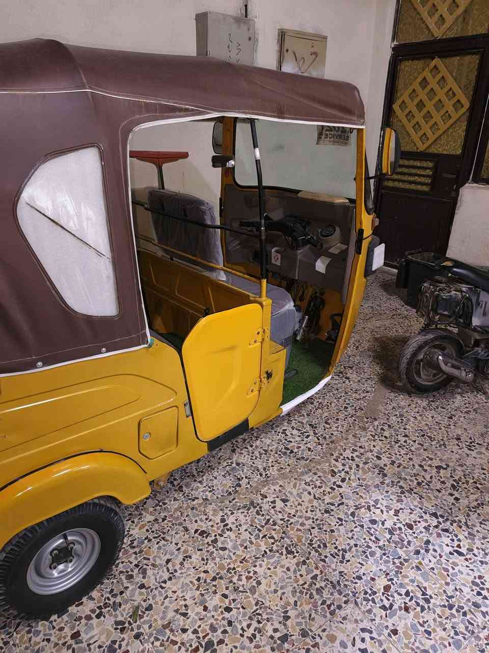 لبيع اوراق موديل 21 شهر الواحد كشره كفاله بيه بس ضربه صغيره بارد لا صبغ ولا معجون مكينه مفتوحه تكتك حلوه وخير من الله والشراي ينتصل *********** مستعجل علا بيع
