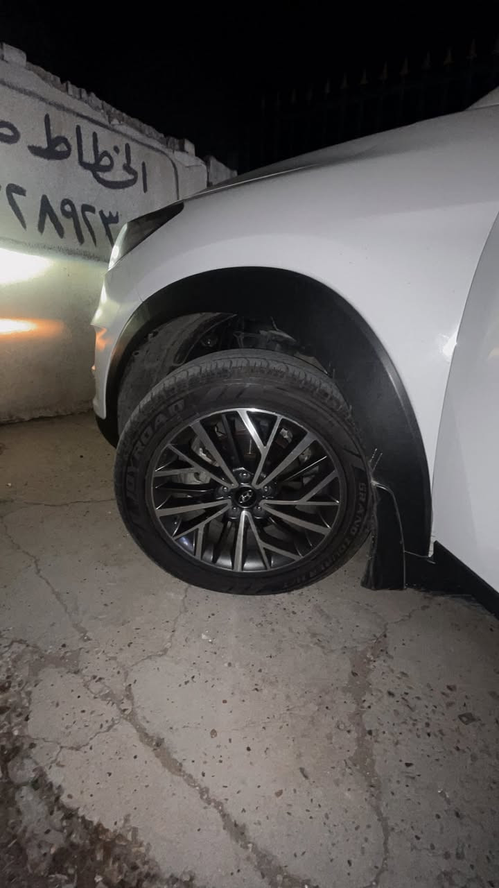 السلام عليكم
توسان 2020 خليجي  
رقم بغداد ماشيه 107 الف
فول للخير 1/1 بدون بنوراما 
بصمه  
3انضمه قياده 
كشنات 2 كهرباء 
5 عدسات 
سبير مانازل 
 كفاله عامه  تبريد قطعتين شاشه كبيره بلوتوث كامره خلفيه دواره مري شفط وايرليس شحن 
بيهة بارد ب الباب بدون صبغ
السعر (200 وبيهة مجال )
الاستفسار   ***********‬
مكاني بغداد الغزاليه
