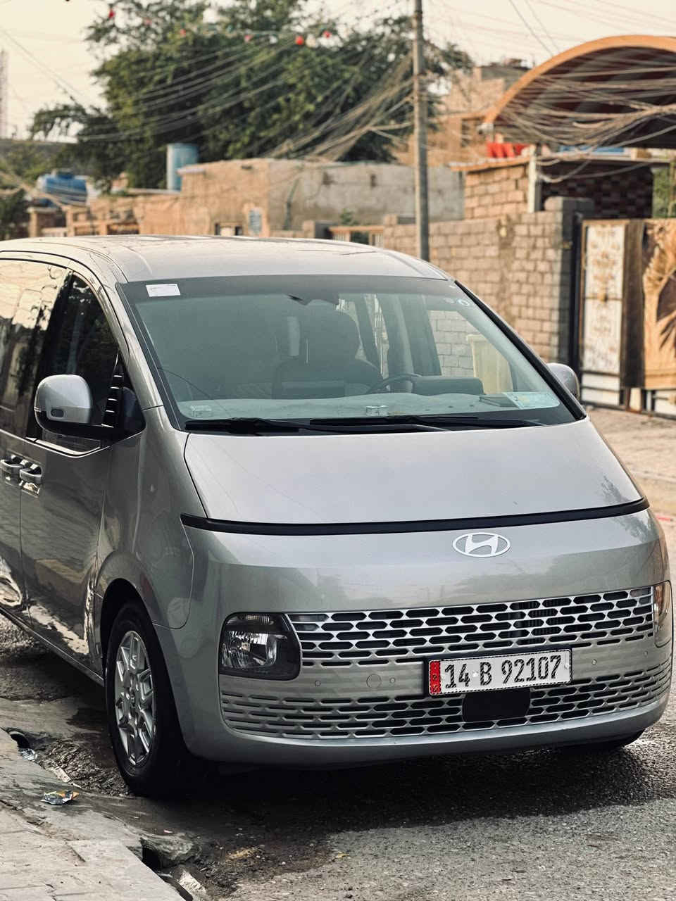 السلام عليكم سياره ستاريه للبيع موديل 2025 بيه بارد وره لباب  السدر الباب  وباقي كفاله مامتوجدعل الفيس رقمي ***********
