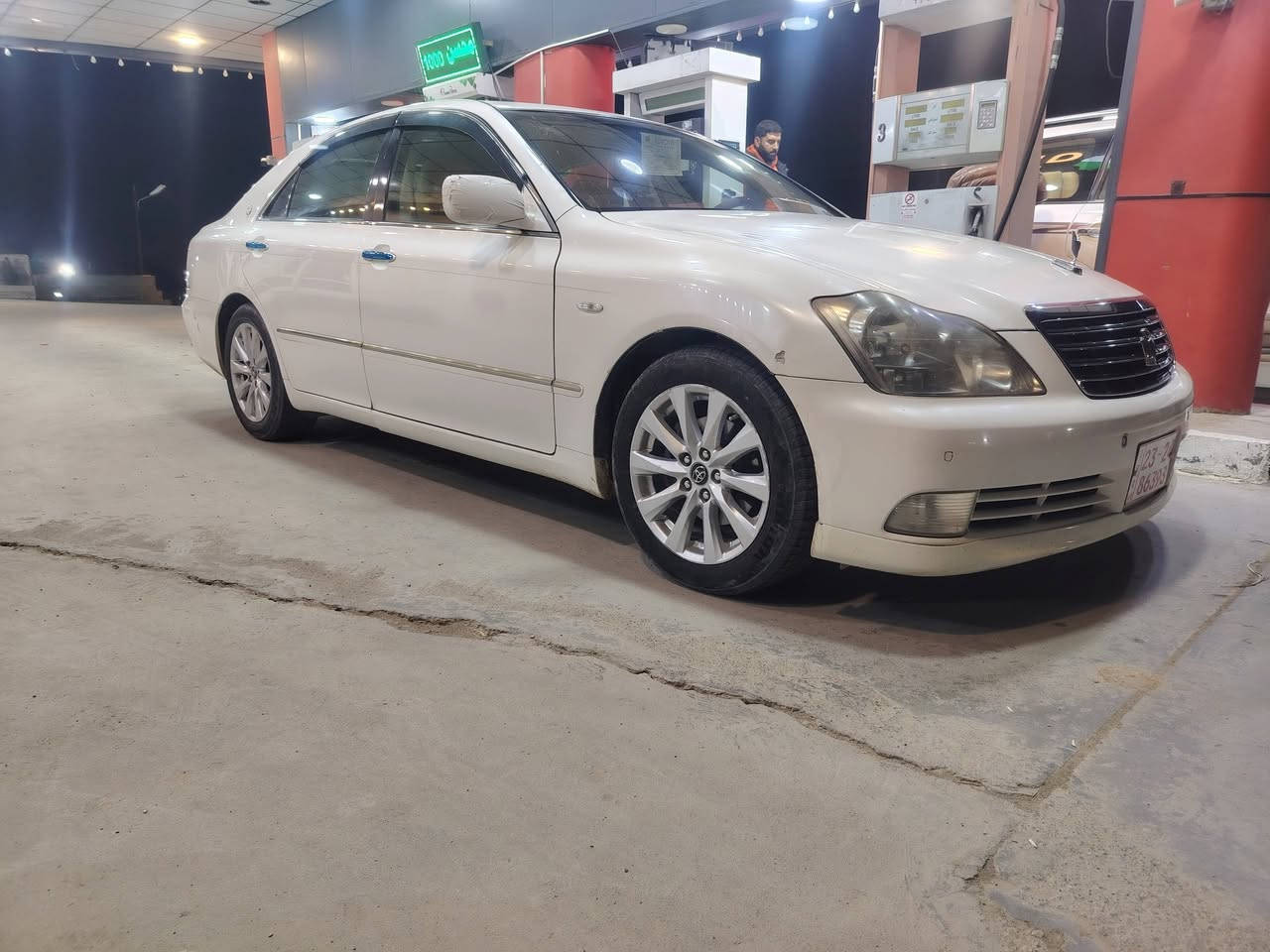 ***********
سڵاوخودالە هە مولایک.شاهینە ی موس.موس
هاوڕیان سەیارە یەکی جوان وڕیکو پیکم هیناوە بە پارە یی سەیارە یە کی بڕاوە یە.
2005.ڕویاڵ.سپی ناوزەد.۳دوگمە یی.پە ردە.182.بی دوکە ڵ.واتاگە ورە بە گە ورە یە.دە عەمی پیشی سپورتە..
تیبینی.سقفی بویاغی ئە وروپایە.کامیراوحاسە یە.نرخی کوتایی.51.گڵایە..دە شبوڵ وفورمیکایی لوکە
