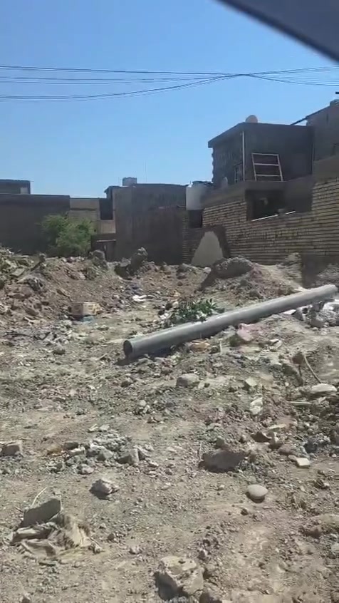 السلام عليكم
قطعه سكنيه ٢٠٠ متر للبيع حسب الطلب تريد ١٠٠ او ٢٠٠
سعر القطعه كامله ٨٠ مليون 
مكانها ابي غريب حي الشهداء خلف مركز الشرطه 
على شارع ١٥ بصف الركن  وكل الخدمات متوفره
والقطعة بأسمي تحويل مباشر 
للاستفسار الاتصال 
***********
***********
