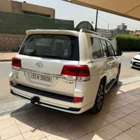 لاندكروزر VXS • V8 • ٦٥٠٠٠ كم