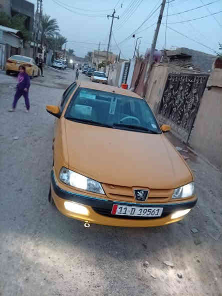 سلام عليكم بيجو بارص مديل 2010 السياره جديده ما عوزهه برغي كير  ومكينه جدد قبل سبوع شادهن كفاله عامه
بيهه دحجه بصيطه بل باب الخلفيه باقي التفاصيل خاص او الاتصال *********** السعر  38 او بيهه مجال
