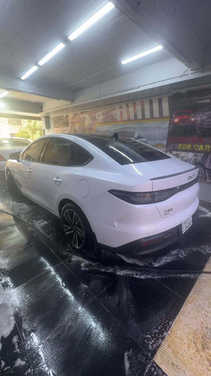 السلام عليكم
Seil 5  2025

السياره ماشيه 

5500 كيلو 

سقف اسود ppf

 رقم اربيل 

السياره كامله مكمله ما بيها اي شي 

السياره سعرها 132$

*********** 

مكان السياره الموصل
