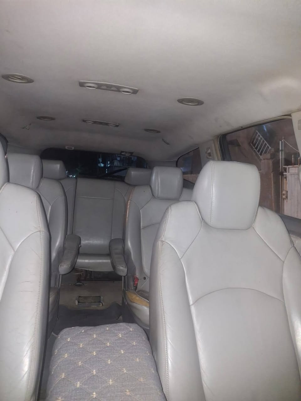 السلام عليكم شوفر ترافرس مديل 2009رقم بغداد بسمي تحويل ثاني يوم 6سلندر 7راكب سياحي 3قطع تبريد قطعتين صبغ فقط الباقي مكفول كفاله عامه السياره نص فول مكاني بغداد بلزعفرانيه السعر 85وبيهة مجال لطيبين 
الرقم ***********بي واتساب
