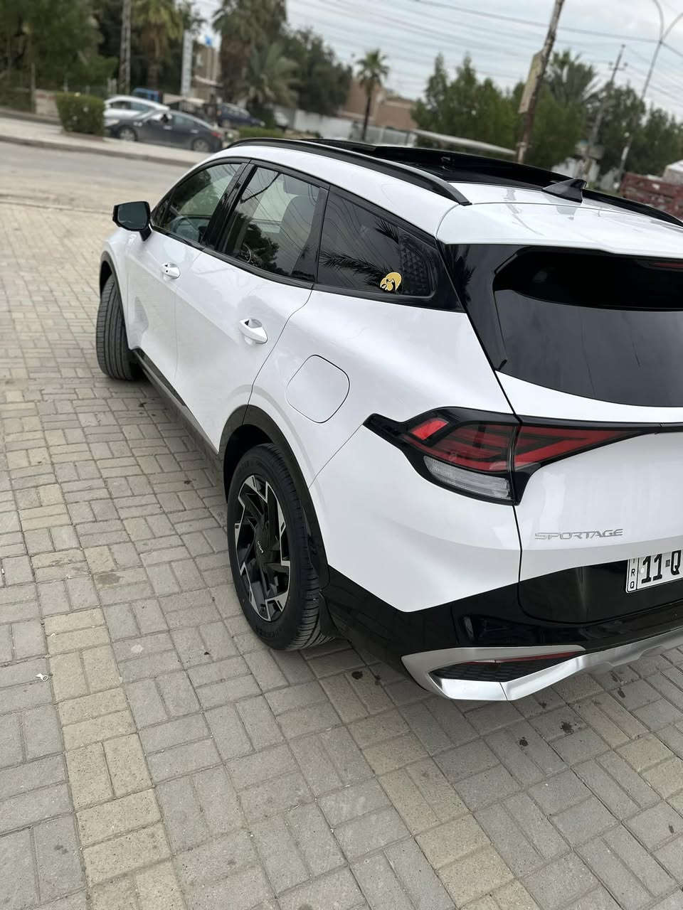 يالله سلام عليكم شباب سبورتج برستيج اخر فئه كل لموصفات الي بالك بيه 5 كامرات حار بارد مديل 23حادثه خشم جاملغ ولبنيد بدون ايرباك بدون دواخل بدون كلشي وثنينهن راجعات نفسهن سعر 238مكاني الدوره هـ***********
